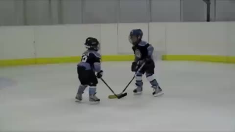 Best hockey fight EVER