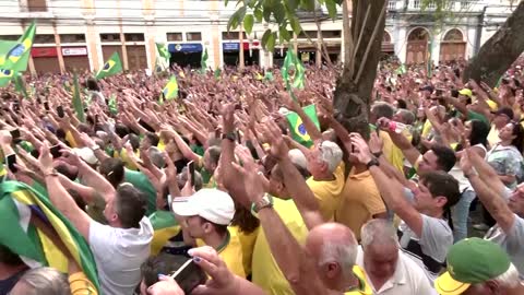 Bolsonaro attends rally ahead of runoff election