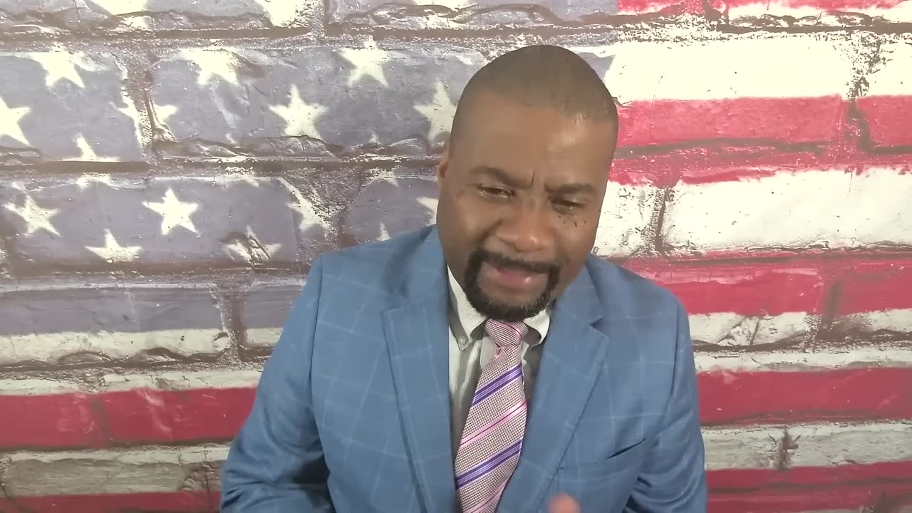 RAY EPPS THREATENS TUCKER CARLSON!