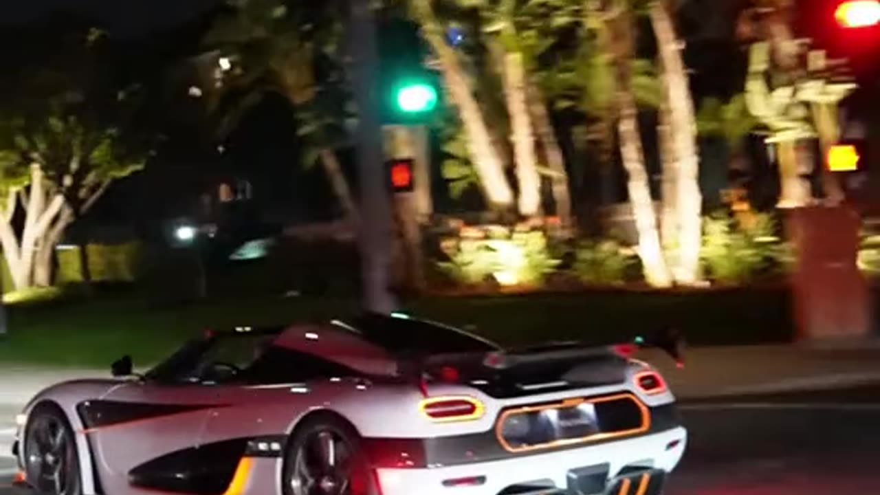 Koenigsegg agera rs x mclaren senna gtr at night