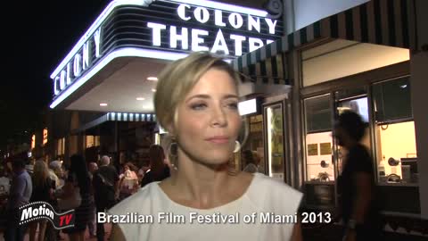 Entrevista Christine Fernandes - De Pernas Pro Ar 2 no Brazilian Film Festival of Miami