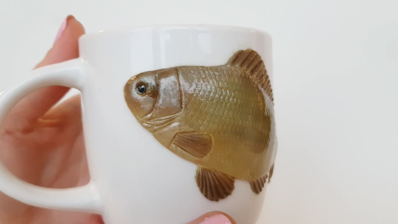 Gift to the fisherman mug with fish CARP. Cool gift for a man, son, husband, father, grandfather.