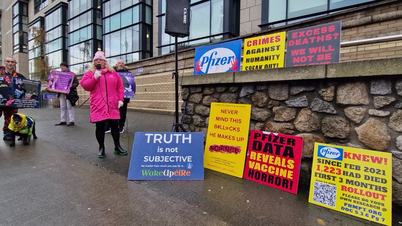 WakeUpéiRe Volunteer Edel Speaks outside Pfizer HQ in Ringsend Dublin.