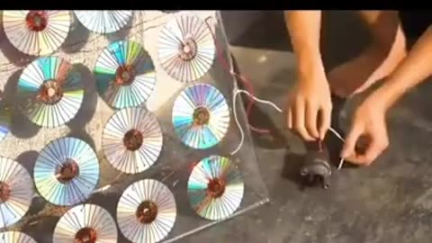 DIY Solar Panel from CD's!!!