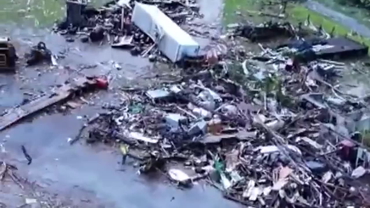 Drone footage of tornado damage in Greenfield Iowa