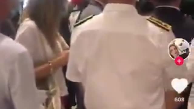 menteurs, manipulateurs, qui nous gouvernent avec la complicité des médias.