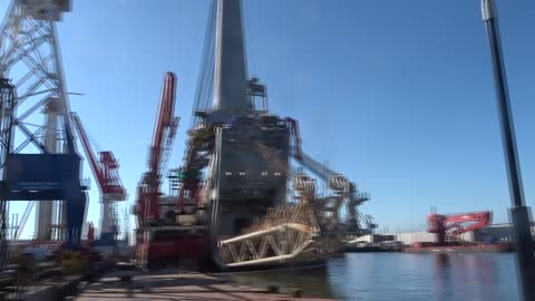 Zandschip van Huisman in Schiedam prachtig schip.