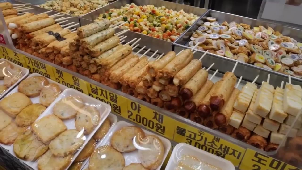 Korean street food fish cakes/한국 길거리 음식 어묵