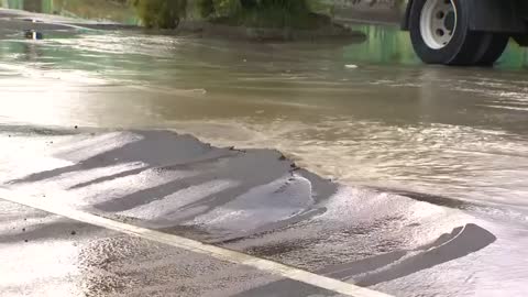 Massive sinkhole forms on residential Sydney street | 9 News Australia