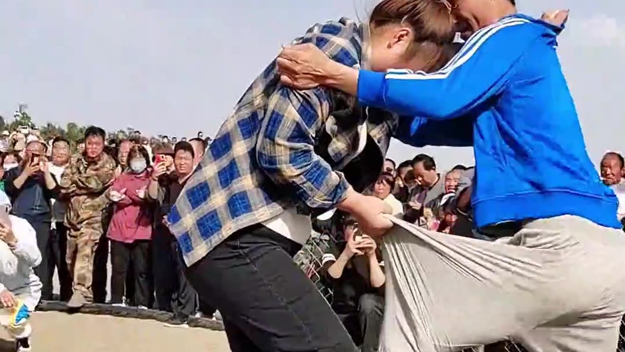 Dancing fighting girl