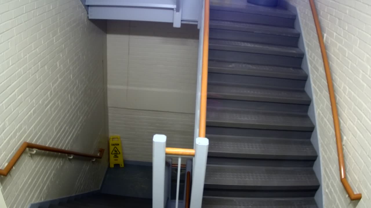 3892FHOB05Stair5_2021-01-05_04h00min31s583ms.mp4