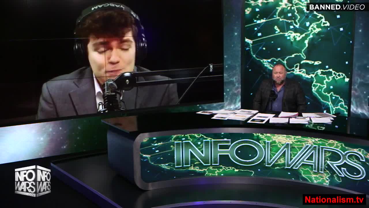 Nick Fuentes says he loves everybody on Alex Jones show (12-13-2022)