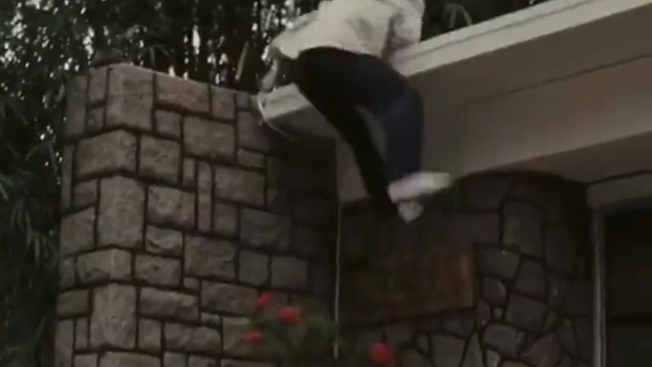 Jackie Chan doing parkour before parkour existed