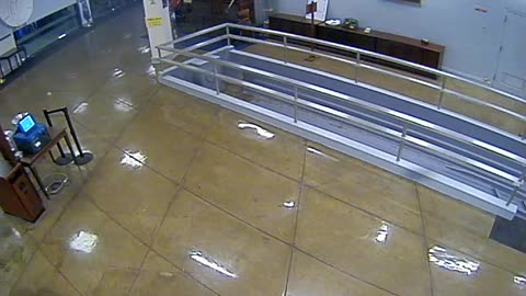 3064RHOBG3SubwayScreening_2021-01-05_01h00min00s647ms.mp4
