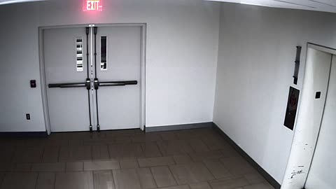 8472OHOB01FreightElevator_2021-01-05_02h40min01s253ms.mp4