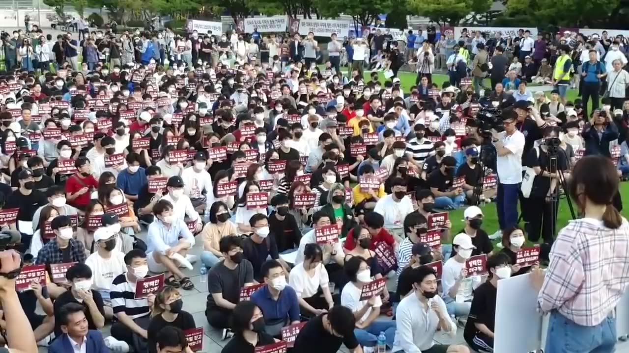 20190914_V3_S04(cm0i5Wm6XPw)최전선의 대학생들 앞에 민족고대생들이 선봉에 서다!