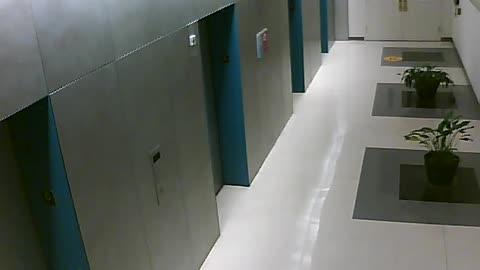 3903PSQB06ElevatorLobby_2021-01-05_02h00min02s283ms.mp4