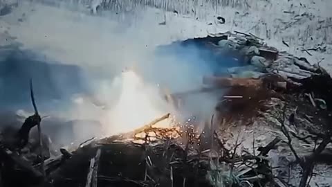 🐉🔥 Ukrainian FPV drone with thermite mixture burns out dugout with Russian