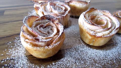 Rose-Shaped Apple Pastry