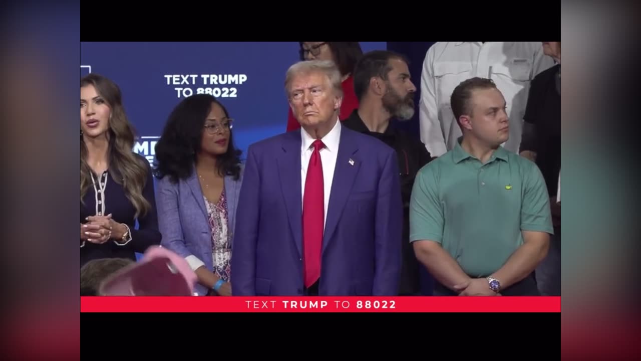 President Trump in Oaks, PA. Mini concert. Donald Trump song choices, including “November rain.” Guns&Roses