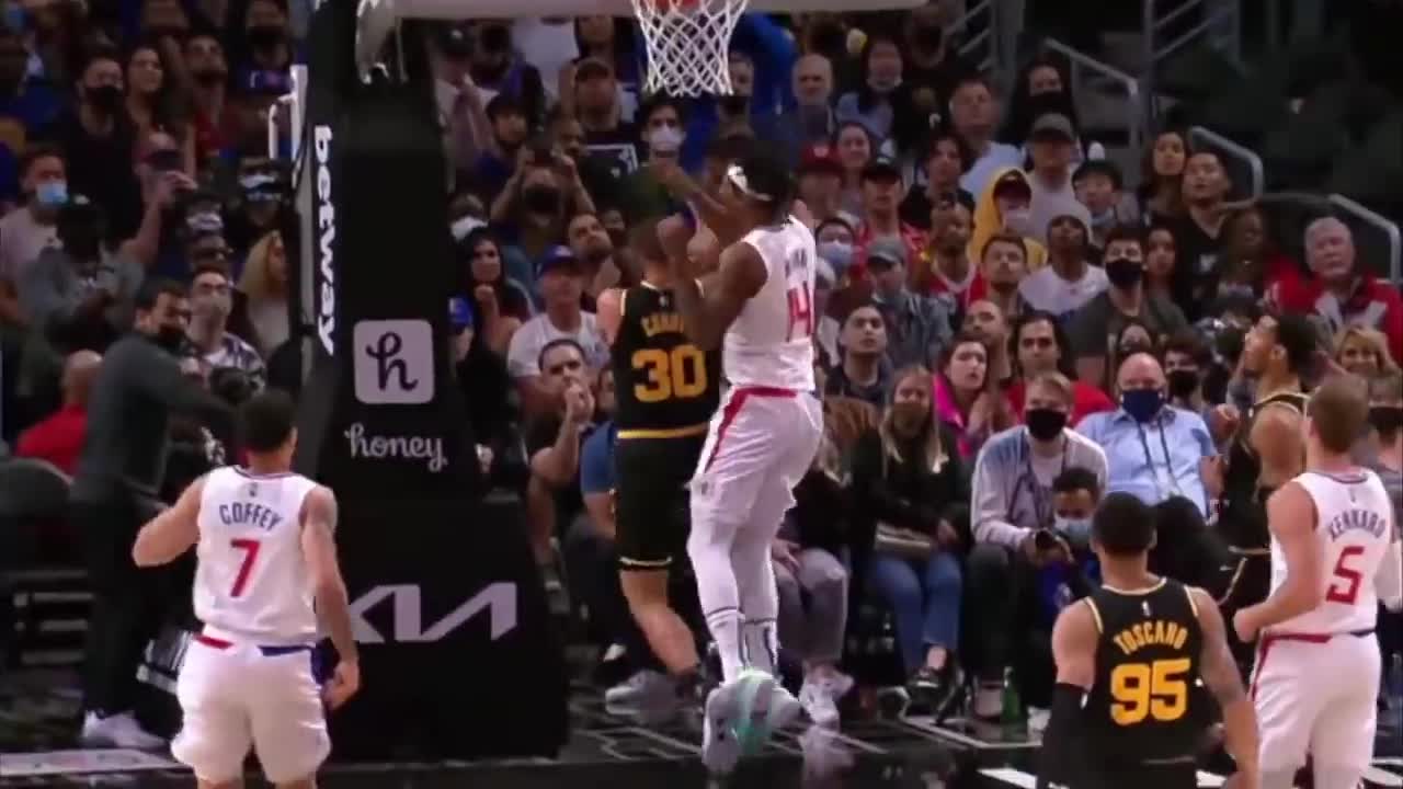 Steph Curry Gets Technical Foul, Mocks Ref Later With T Sign After Dagger