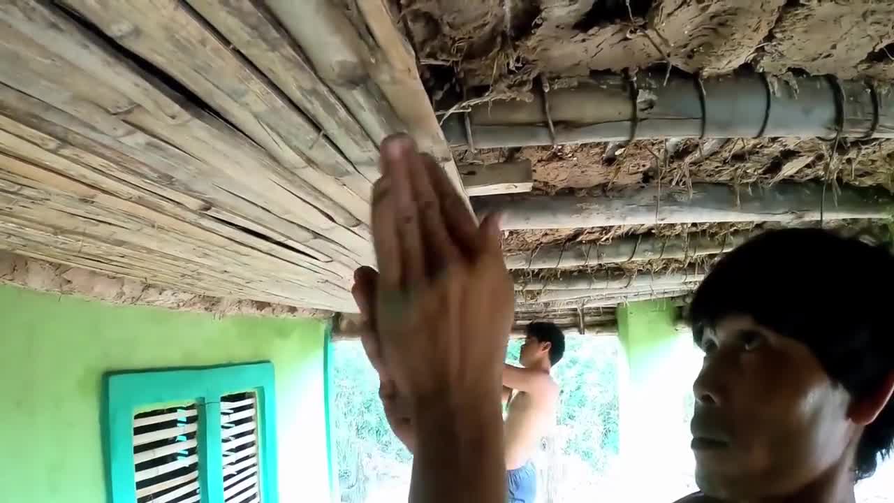 lightning, but after a while he frowned slightly. He was surprised to find that his soul power