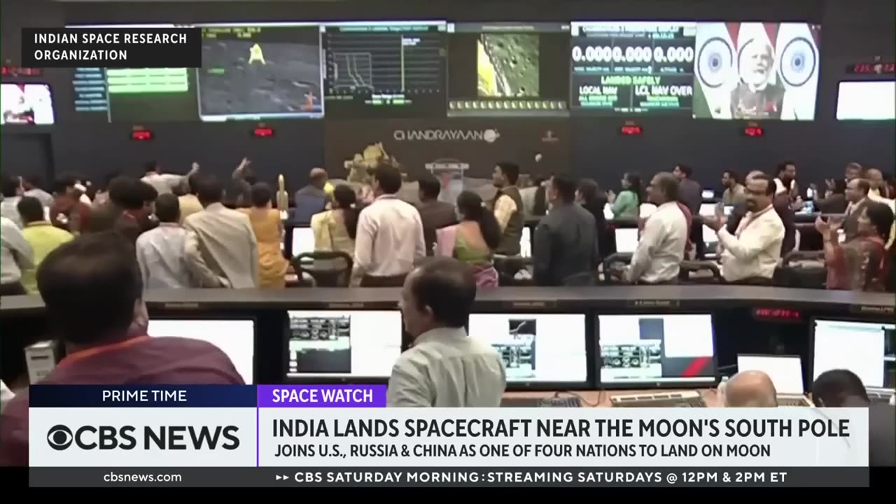 Former NASA astronaut breaks down India's moon landing