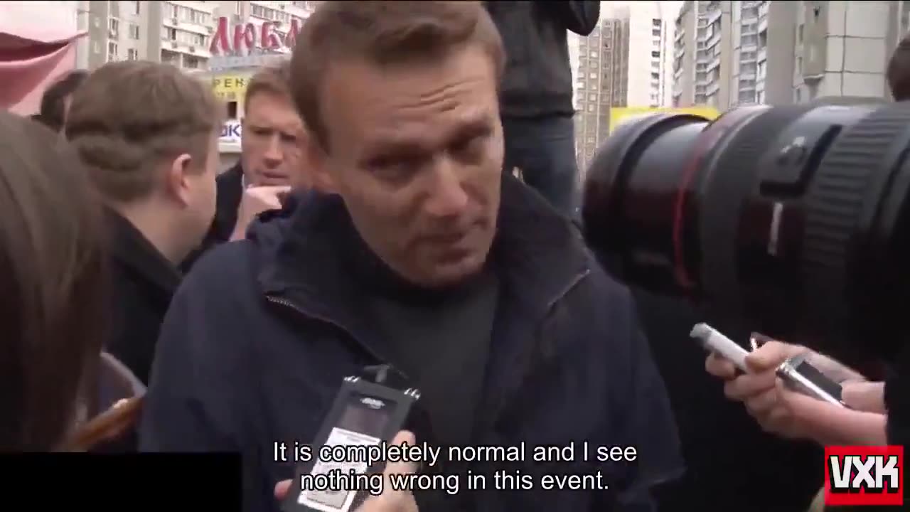 Navalny ,this nazi criminal doesn't deserve anyone's attention