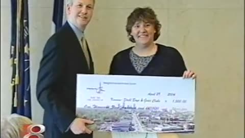 April 29, 2004 - Indianapolis Mayor Bart Peterson Awards Neighborhood Action Grants