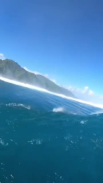 SOMETHING COMPLETELY DIFFERENT!...WAVE!!! Ocean Folding Over Itself! 🌊