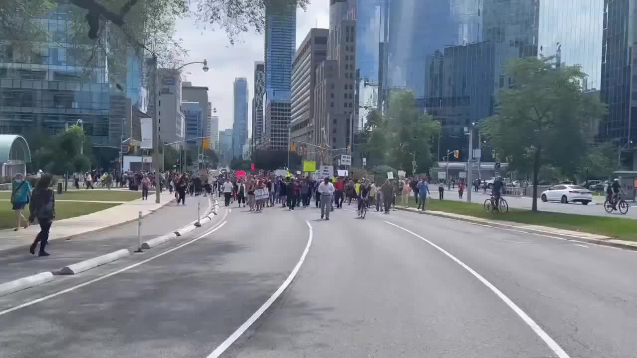 Toronto anti mask protest