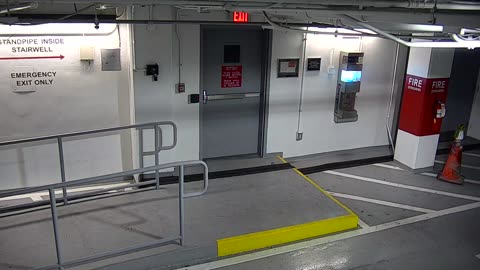 6159RHOBG3G305BNorthLobby_2021-01-06_03h40min01s517ms.mp4