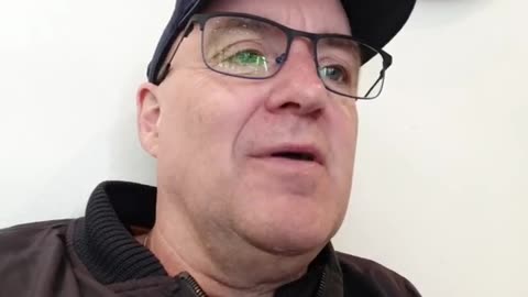 Berättar om natten på akuten. Bibelläsning. Örebro 2 Maj 2022