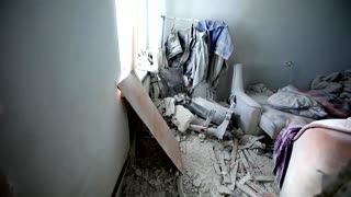 Russia advances on Kyiv, Zelenskiy pleads for help