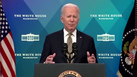 Biden signs package for aid, weapons to Ukraine