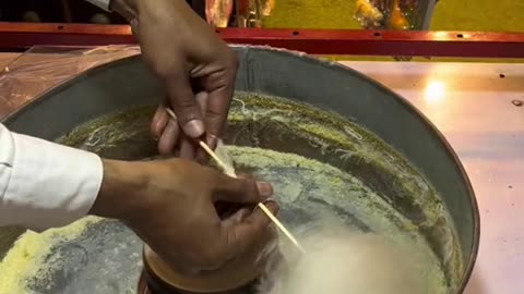 Food street in Pakistan ultimate full wach and a video