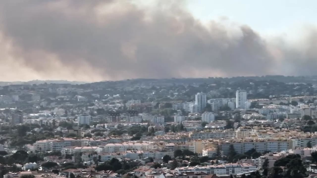 Over 500 Portuguese firefighters deployed outside Lisbon to combat wildfires