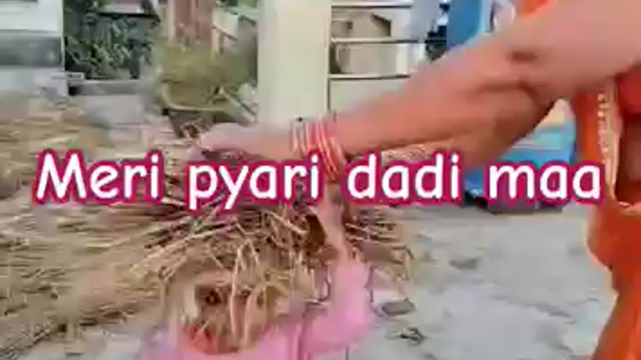 गाँव की अनपढ़ मिट्टी