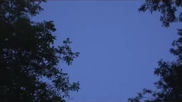 UFO CHARIOTS OF GOD ANGELS FALLING FROM SPACE HOVERINGšPsalms 103:20āBless the LORD, ye his angelsā
