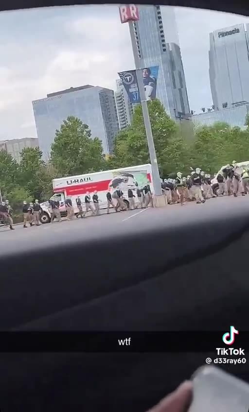 Feds In Khakis Show Up In Tennessee | 🙄