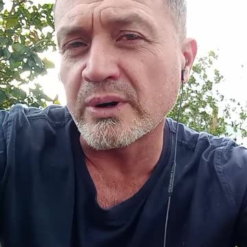 Rolando's Dot to Dot on The Voice referendum.