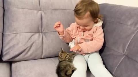 Cute_Baby_Meets_New_Baby_Kitten_for_the_First_Time!