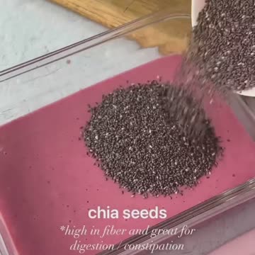 CHIA PUDDING PARFAIT by @plantyou