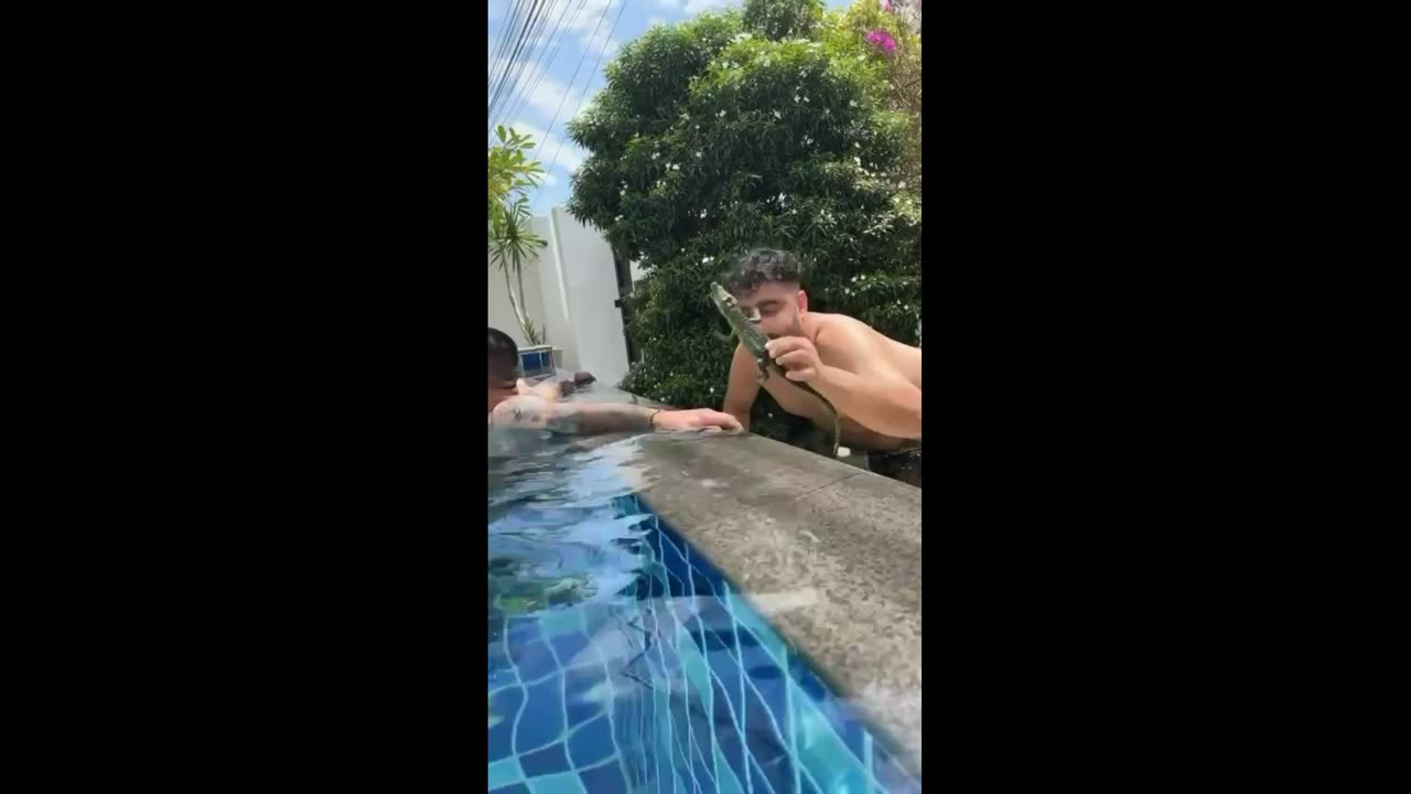 Scary prank in the pool!