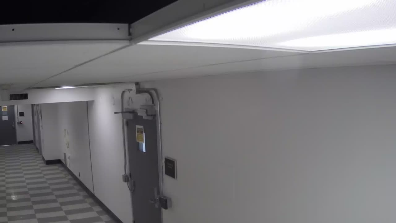 6179RHOBG1G106BLobbyEntry_2021-01-05_02h00min00s127ms.mp4