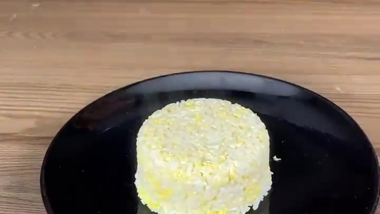 A very simple Egg Rice Recipe. (Not Keto !!)