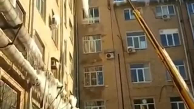 Massive Icicle Removal Gone Wrong