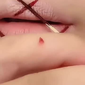 lipstick lagane ka sahi tarika--how to apply lipstick