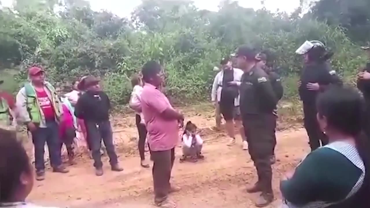 Boats burned in illegal gold mining raid: Bolivia govt