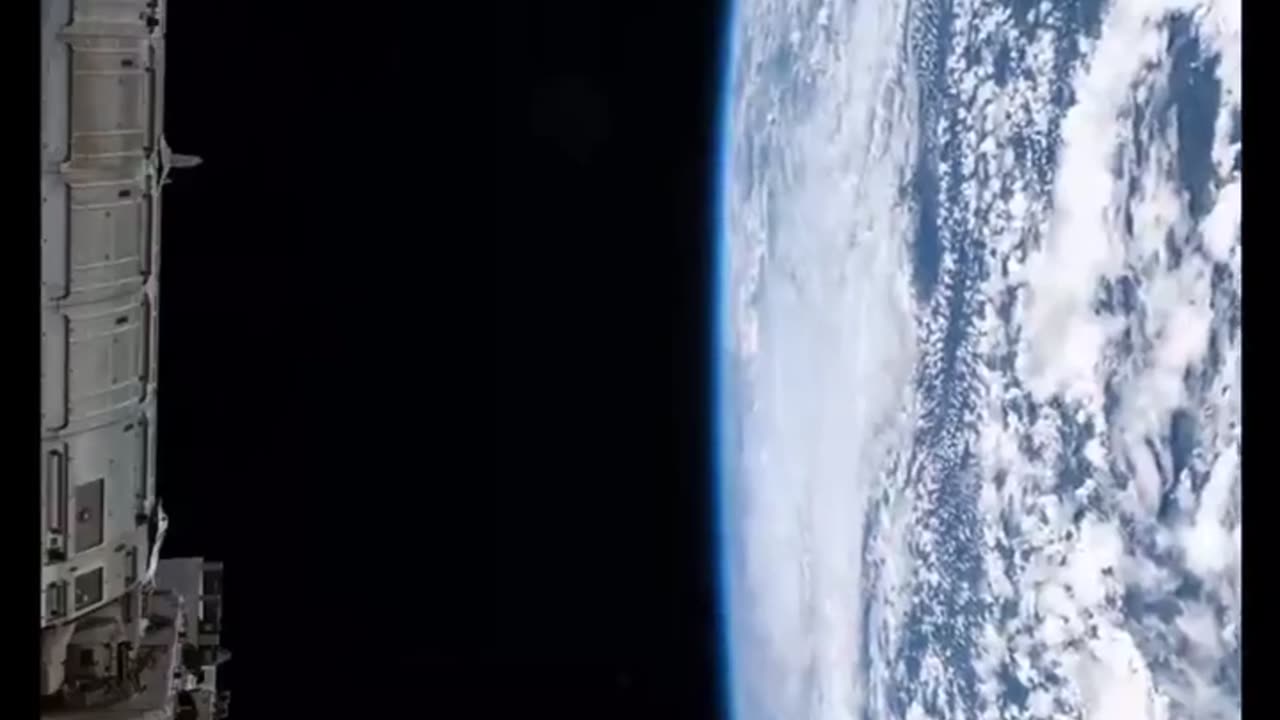 EATH IN 4K